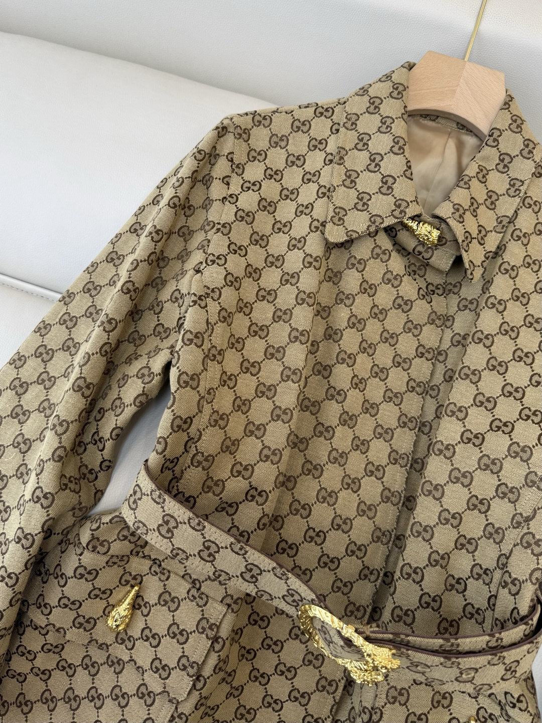 GU008#新款风衣‼️GU 家 最新款 提花风衣款 连衣裙 SML