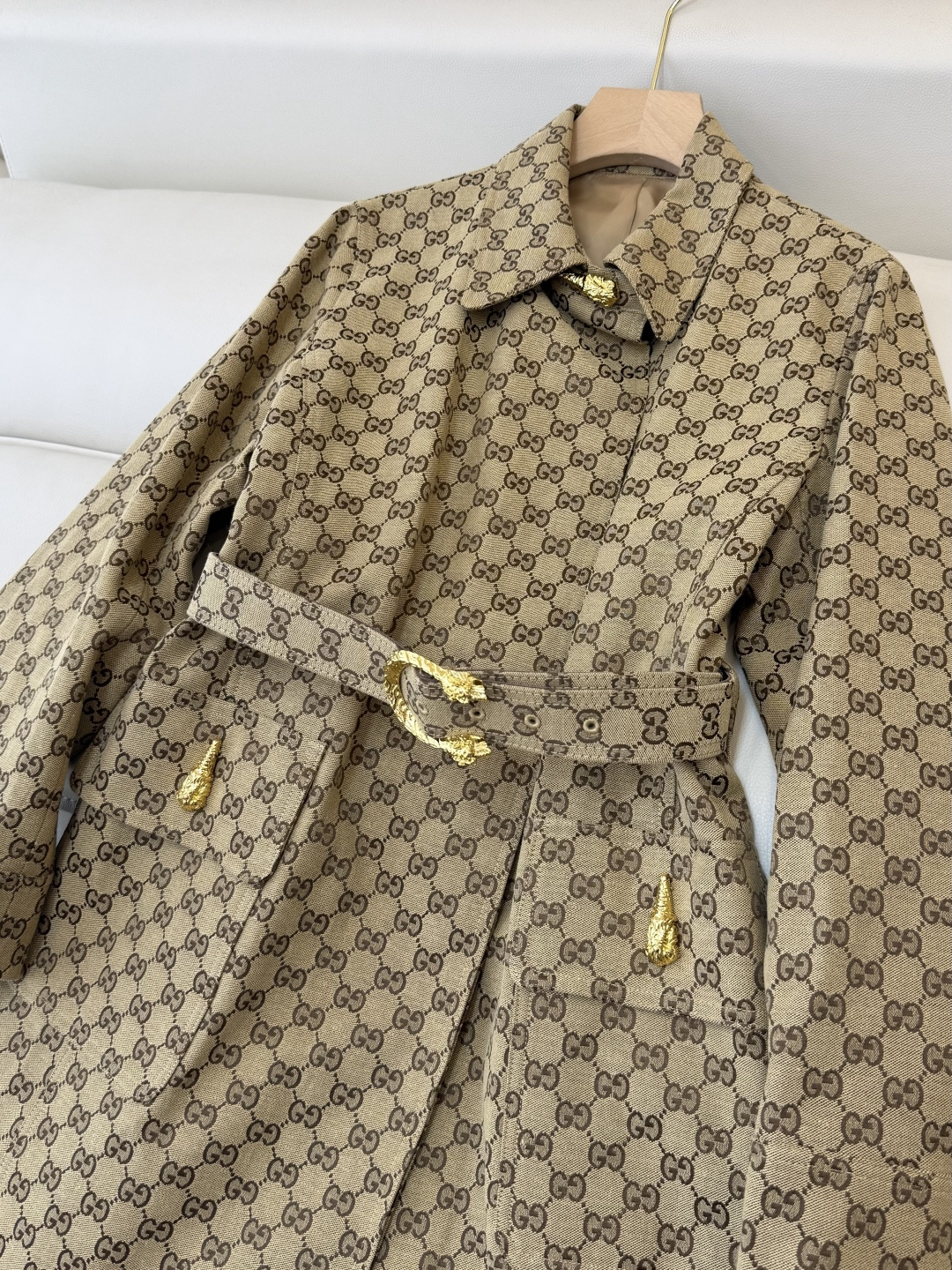 GU008#新款风衣‼️GU 家 最新款 提花风衣款 连衣裙 SML