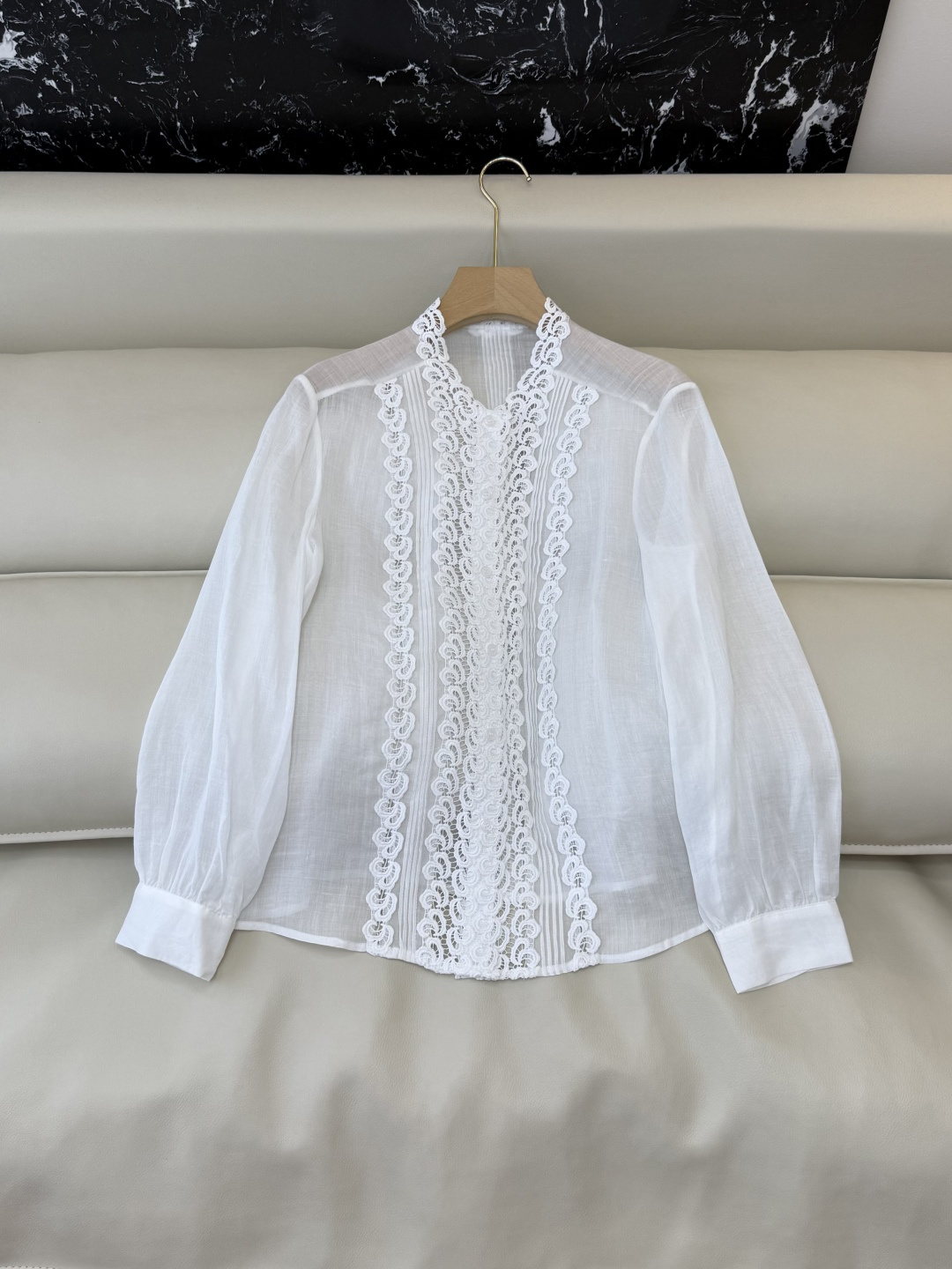 NO:777949,LH010, the highest version on the market, the girl inspects the goods, trims the three marks on the thread, and delivers the goods. You can send pictures and take videos. If you want quality or service, add me on WeChat. We will not accept urgent orders. New top factory ES Ramie hollow embroidered lace long-sleeved top yellow blue white SML, women's clothing,19860909LH010市面最高版本小妹验货、修剪线头上三标、发货可发图及拍视频,要品质要服务的加我微信,不接急单.新款上衣工厂 ES 苎麻 镂空绣花花边长袖上衣 黄色 蓝色 白色 SML,女装,,Women's clothing