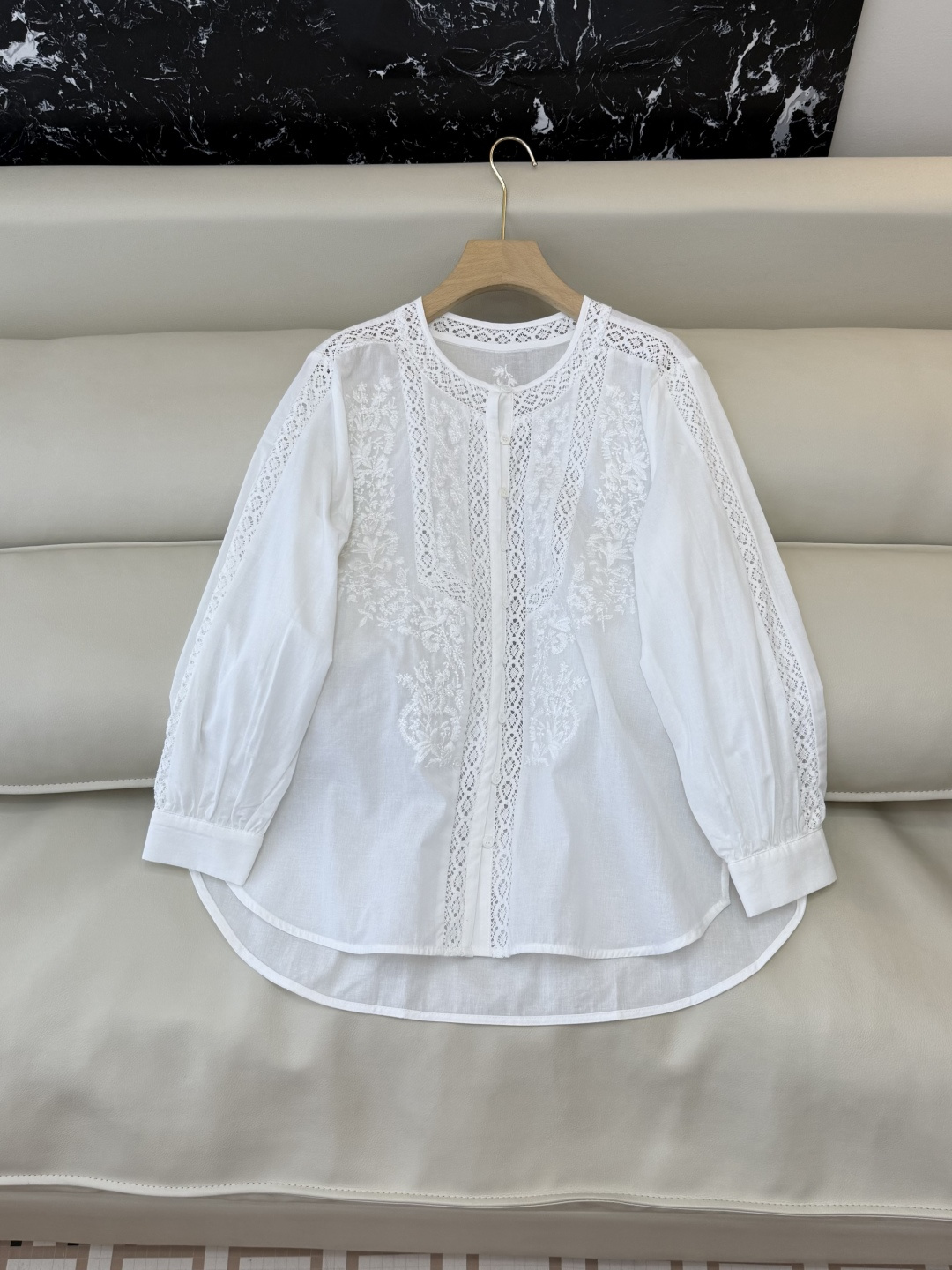 NO:738542,LH009# New Top Factory ES Cotton Embroidered Lace Long Sleeve Top Blue White SML,,19860909LH009#新款上衣工厂 ES 棉 绣花花边长袖上衣 蓝色 白色 SML,,,Women's clothing