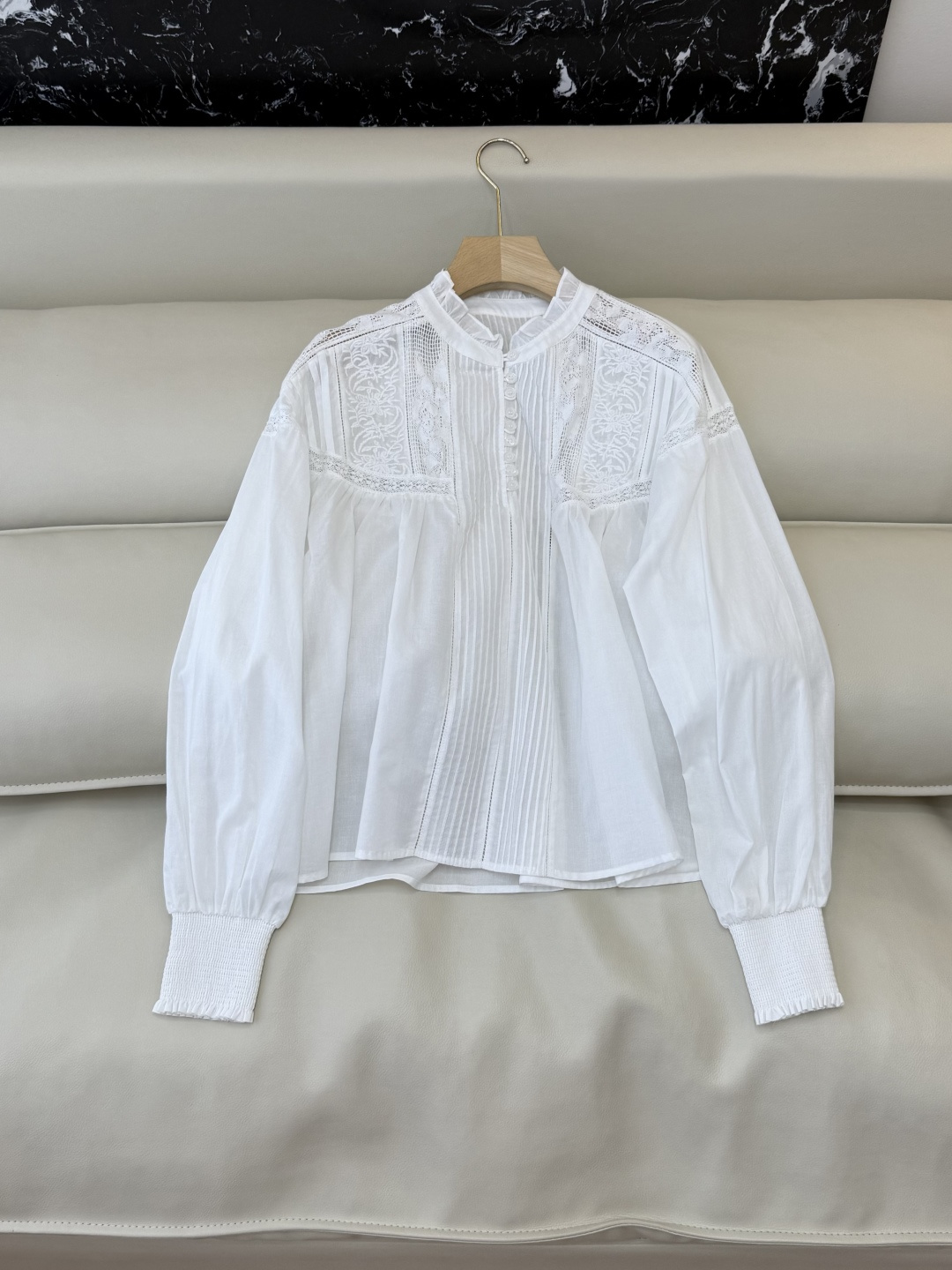 NO:777933,LH005, the highest version on the market, the girl will inspect the goods, trim the three marks on the thread, and ship the goods. You can send pictures and take videos. If you want quality or service, please add me on WeChat. We will not accept urgent orders. New top factory ES cotton embroidered lace long-sleeved top pink white SML, women's clothing,19860909LH005市面最高版本小妹验货、修剪线头上三标、发货可发图及拍视频,要品质要服务的加我微信,不接急单.新款上衣工厂 ES 棉 绣花花边长袖上衣 粉色 白色 SML,女装,,Women's clothing