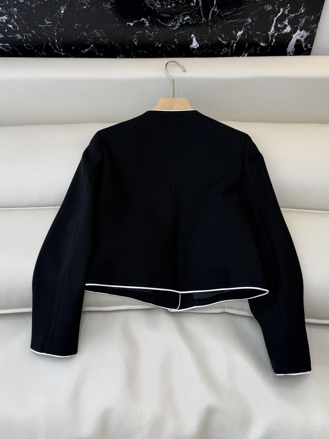 HXZ086#新款外套💕CH小香 多口袋 刺绣字母 西装外套 白色 黑色 SMLXL