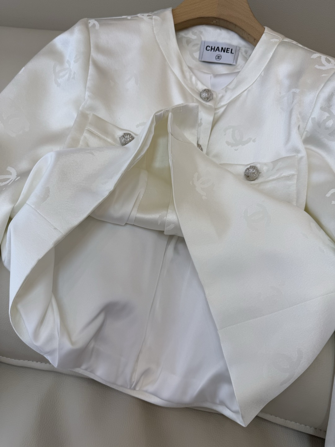 HXZ084#新款外套💕CH小香 醋酸面料 西装外套 白色 黑色 SMLXL