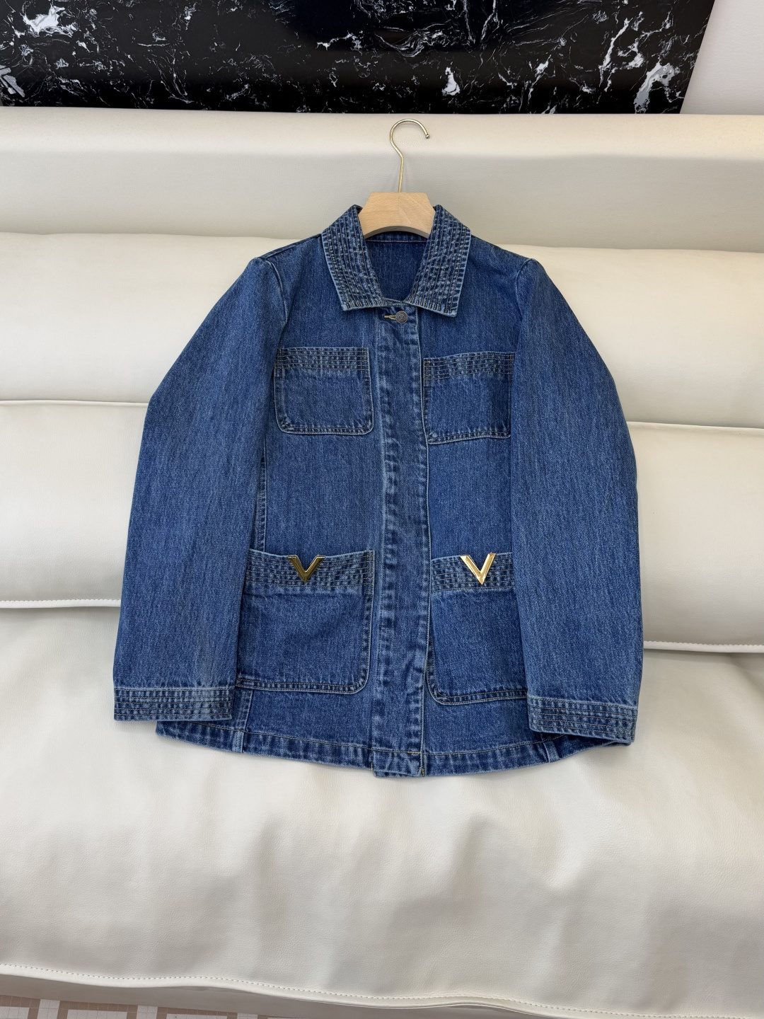 NO:740009,GU015# new coat factory Val small V slim denim jacket SML,,jackets & coats,19860909GU015#新款外套工厂 Val 小V显瘦 牛仔外套 SML,,jackets & coats,,Women's clothing