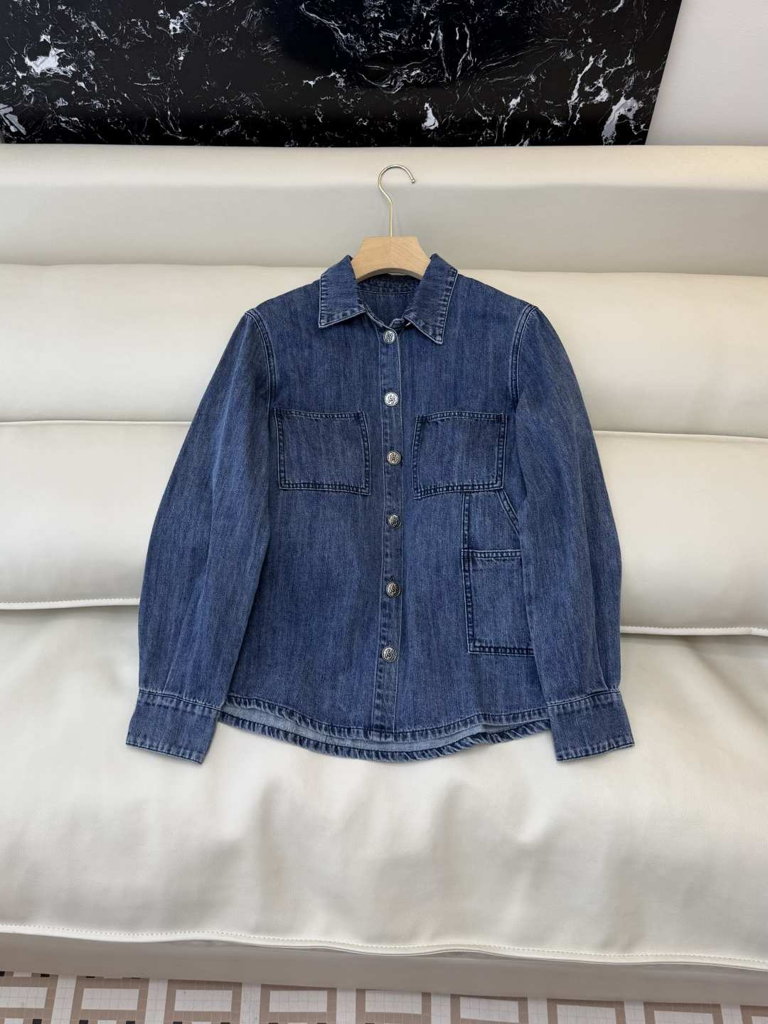 NO:739976,GU017# New Jacket Factory Special CH Xiaoxiang Slim Denim Jacket SML,,jackets & coats,19860909GU017#新款外套工厂特 CH 小香 显瘦 牛仔外套 SML,,jackets & coats,,Women's clothing