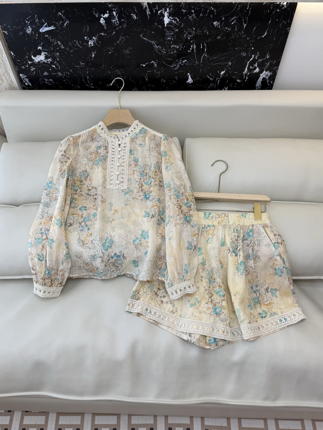 NO:747687,YM090# new suit factory zim holiday style linen printed top shorts suit light pink light yellow SMLXL,,shorts,19860909YM090#新款套装工厂 zim 度假风 亚麻印花上衣 短裤 套装 浅粉色 浅黄色 SMLXL,,shorts,,Women's clothing