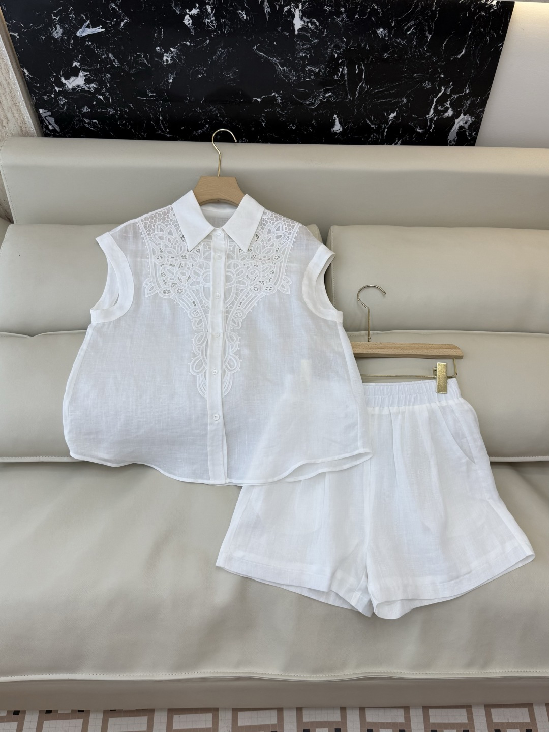 NO:747719,YM095# new suit factory special zim linen embroidered top shorts suit red white light yellow SMLXL,,shorts,19860909YM095#新款套装工厂特 zim 亚麻绣花上衣 短裤 套装 红色 白色 浅黄色 SMLXL,,shorts,,Women's clothing