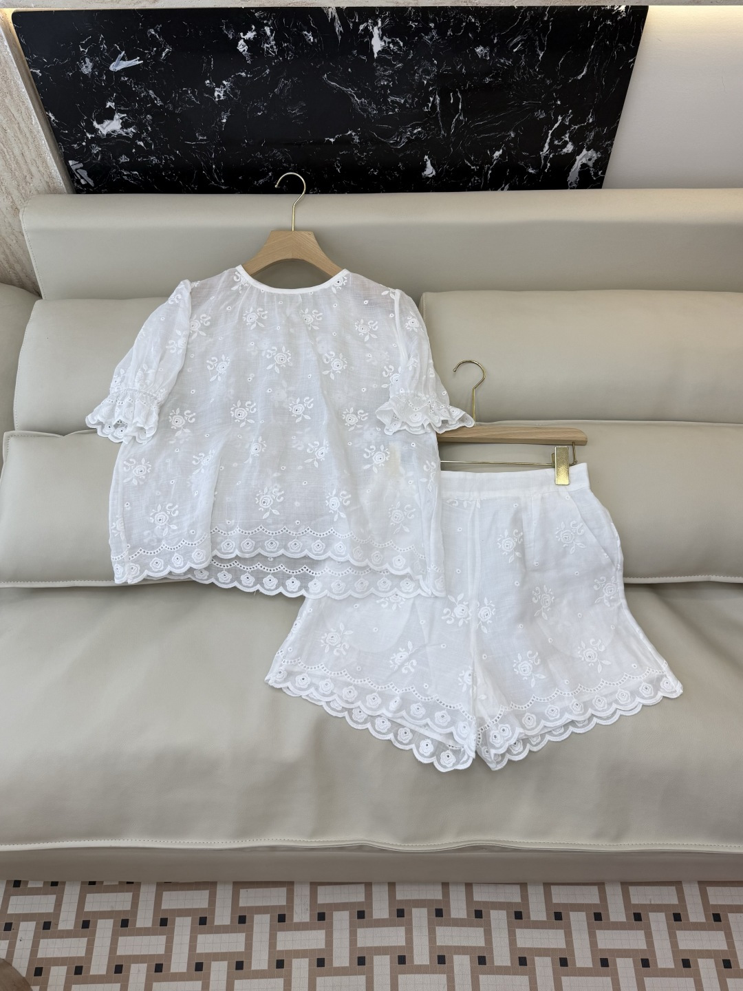 NO:747732,YM094# new suit factory zim linen embroidered top shorts suit white light blue light yellow SMLXL,,shorts,19860909YM094#新款套装工厂 zim 亚麻绣花上衣 短裤 套装 白色 浅蓝色 浅黄色 SMLXL,,shorts,,Women's clothing