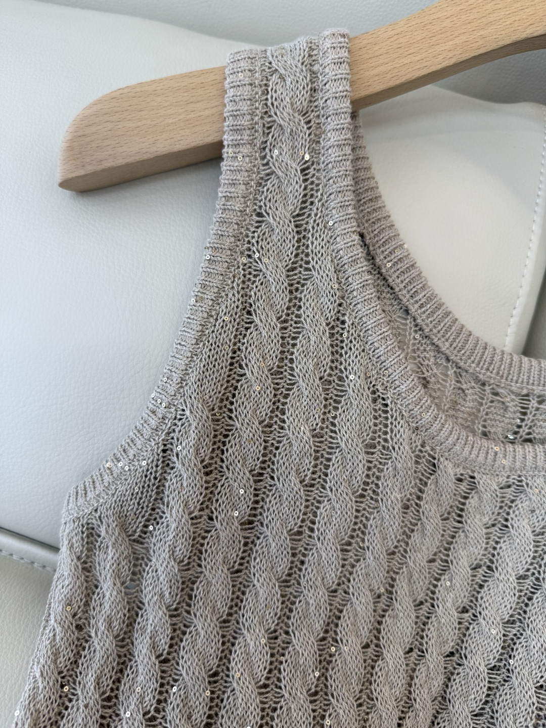 LZM26007#新款背心💕Bc 最新款 镂空无袖背心 杏色 白色 SML