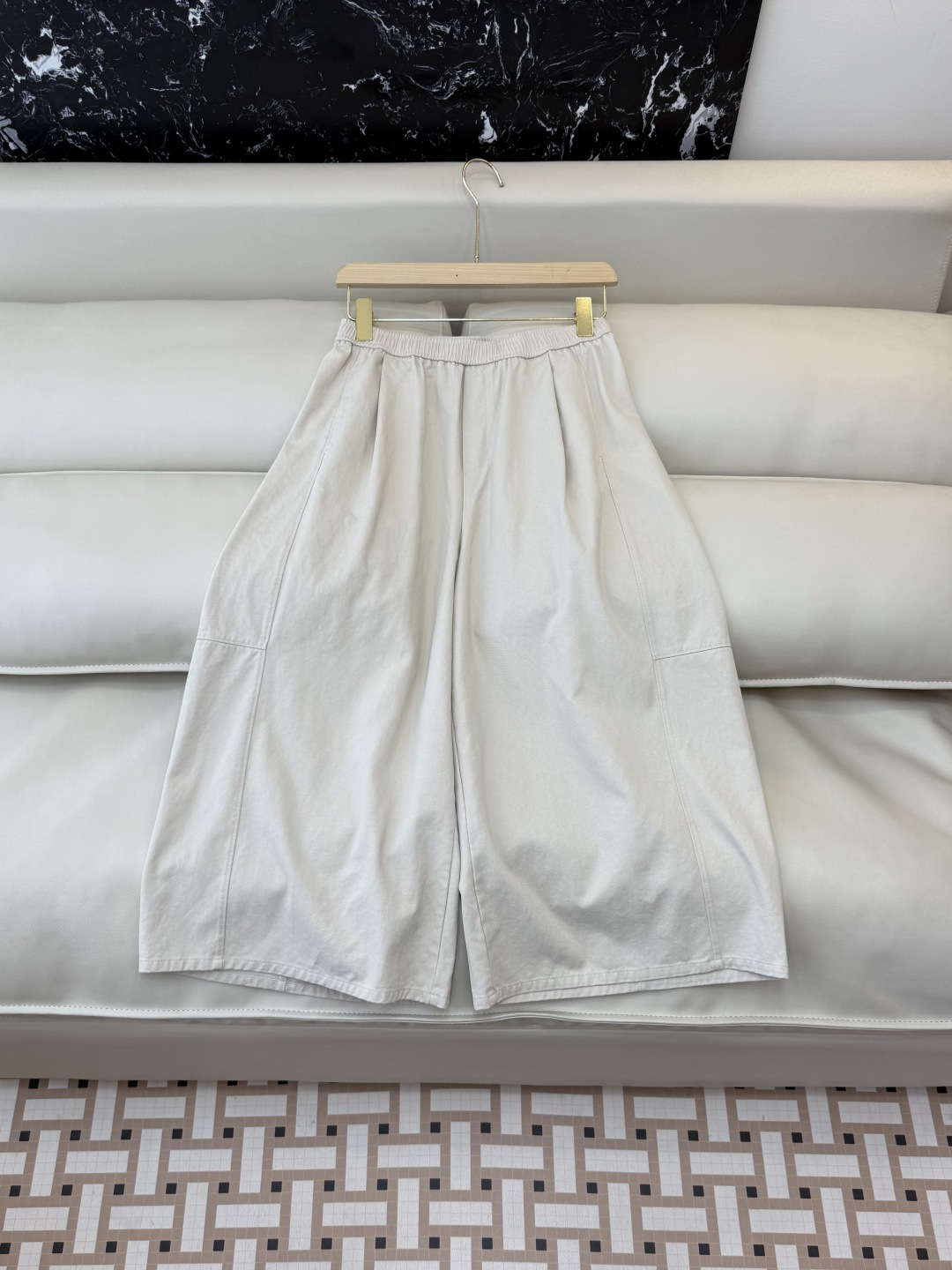 NO:748509,HL003# New Pants Factory Minimalist Style Loose Eight-point Pants Beige Apricot Navy SMLXL,,19860909HL003#新款裤子工厂 极简风 宽松 八分裤 米色 杏色 藏青色 SMLXL,,,Women's clothing