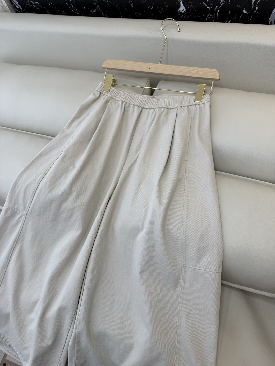 HL003#新款裤子‼️极简风 宽松 八分裤 米色 杏色 藏青色 SMLXL