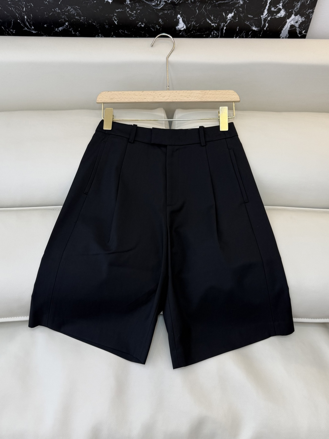 NO:748530,JY6076# New Pants Factory Slim Versatile Suit Five-Female Shorts Three Colors SMLXL,,shorts,business suit,19860909JY6076#新款裤子工厂 显瘦 百搭款 西装五分短裤 三色 SMLXL,,shorts,business suit,,Women's clothing