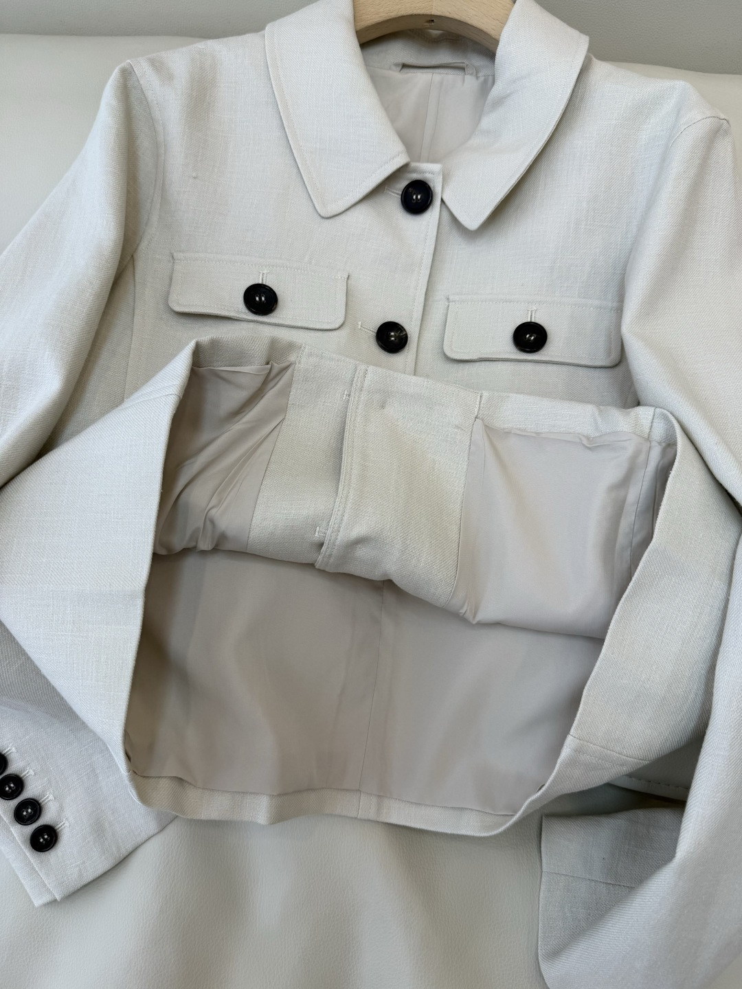 LZ26012#新款外套💕BC 单排扣 亚麻外套 两色 SML