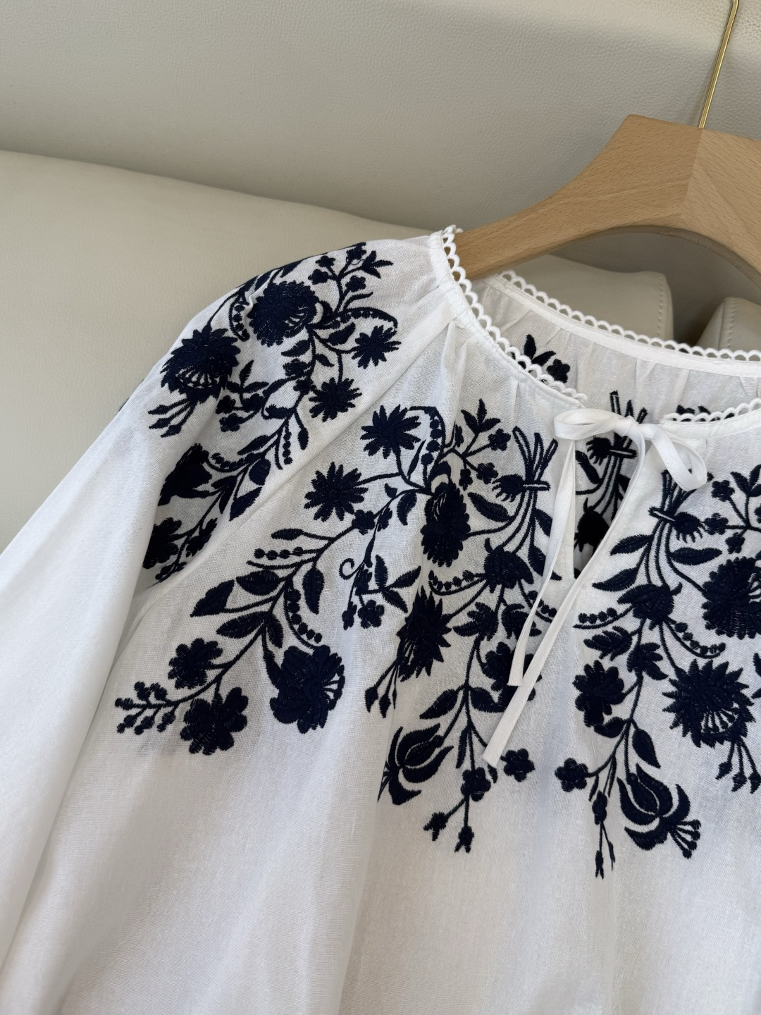 ES021#新款衬衫💕ES 立体绣花 圆领 苎麻棉 上衣 白色 蓝色 SML