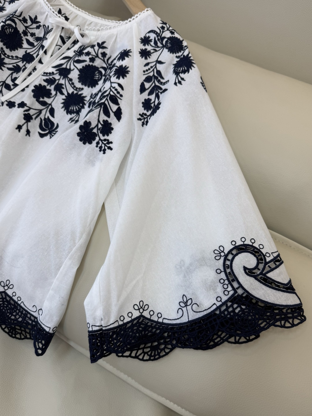 ES021#新款衬衫💕ES 立体绣花 圆领 苎麻棉 上衣 白色 蓝色 SML