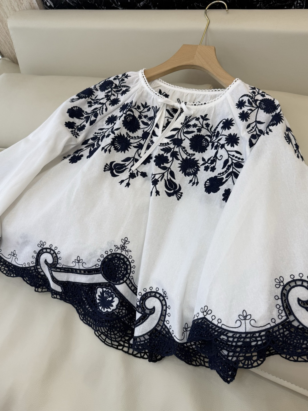 ES021#新款衬衫💕ES 立体绣花 圆领 苎麻棉 上衣 白色 蓝色 SML