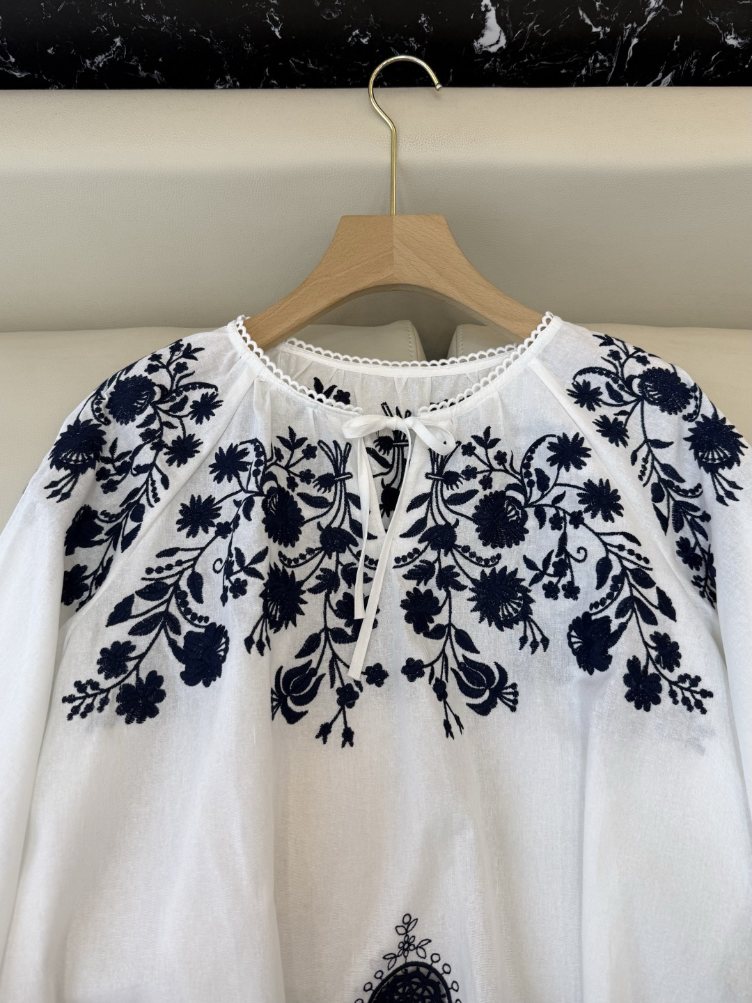 ES021#新款衬衫💕ES 立体绣花 圆领 苎麻棉 上衣 白色 蓝色 SML