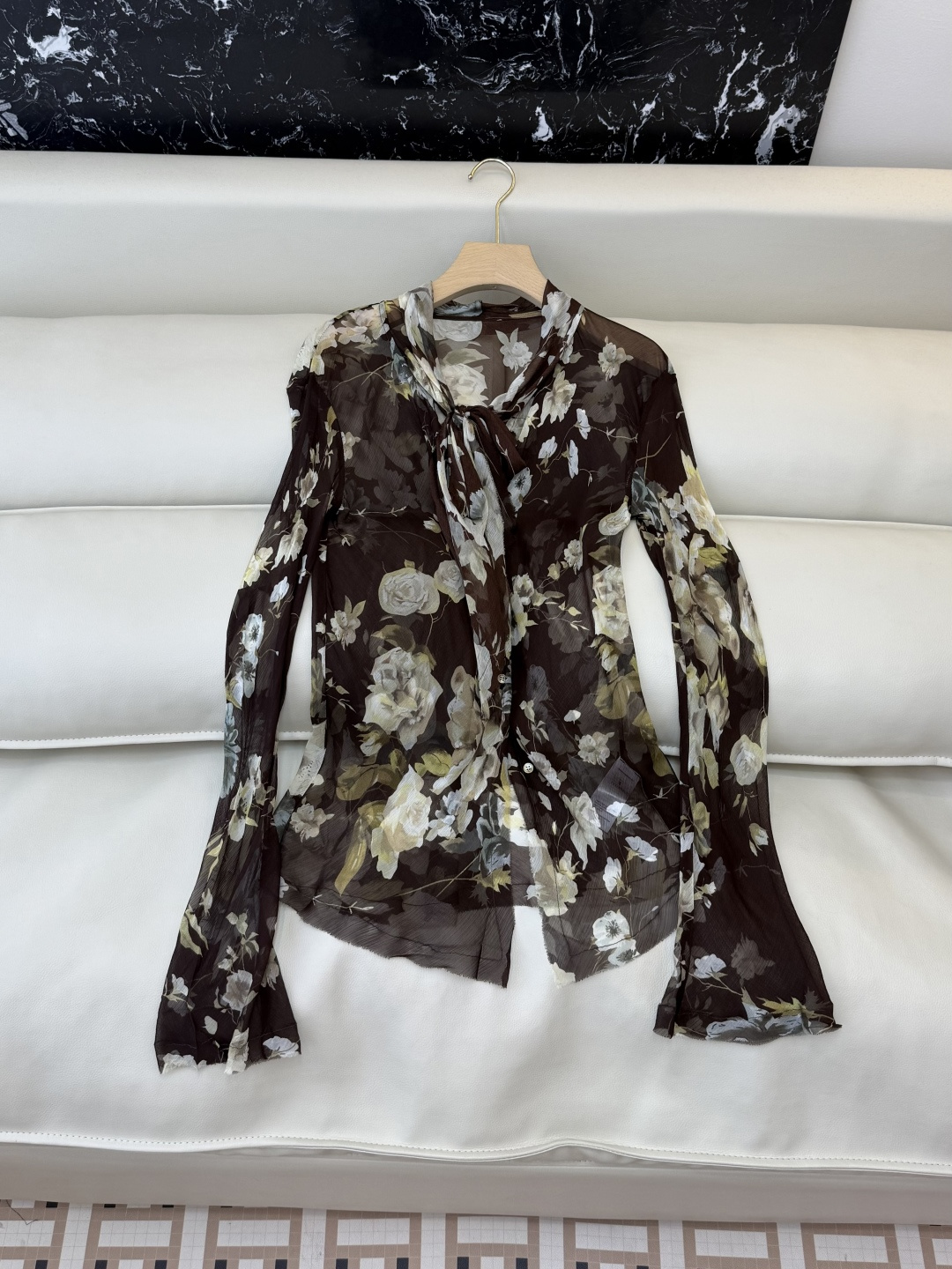 ES017#新款上衣💕人丝印花显瘦上衣 咖色 SML