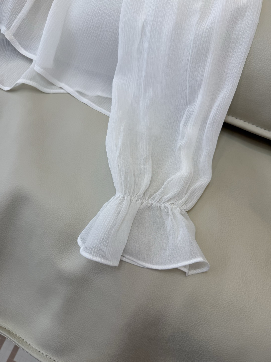 QD7952#新款真丝衬衫💕100% 真丝蕾丝绣花 珠片 真丝上衣 SML XL