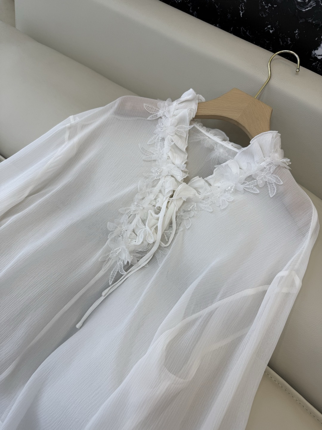 QD7952#新款真丝衬衫💕100% 真丝蕾丝绣花 珠片 真丝上衣 SML XL