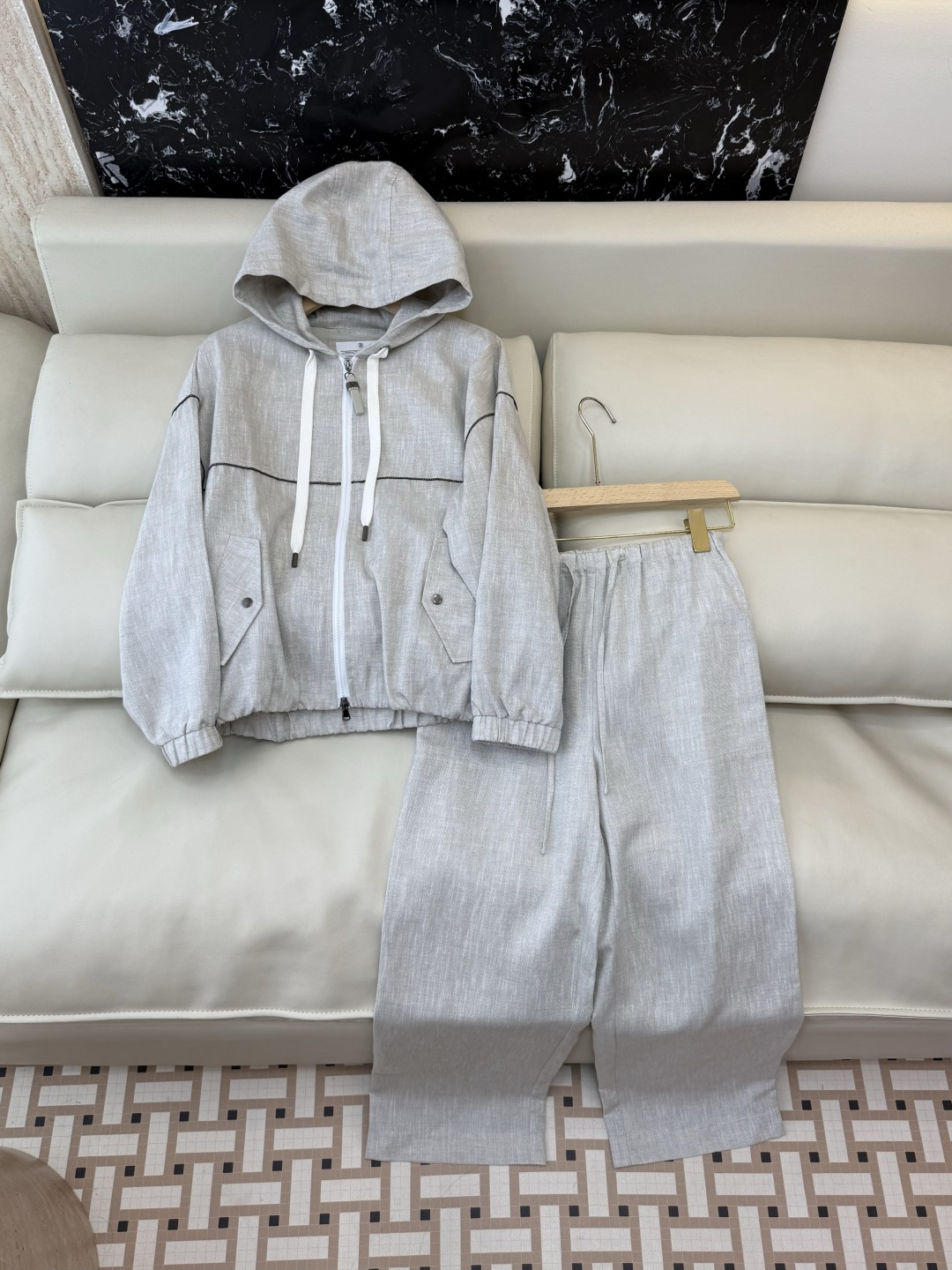 QD7931+7991#新款套装💕BC 顶级版 雨露麻 金丝休闲外套➕长裤套装 36-42