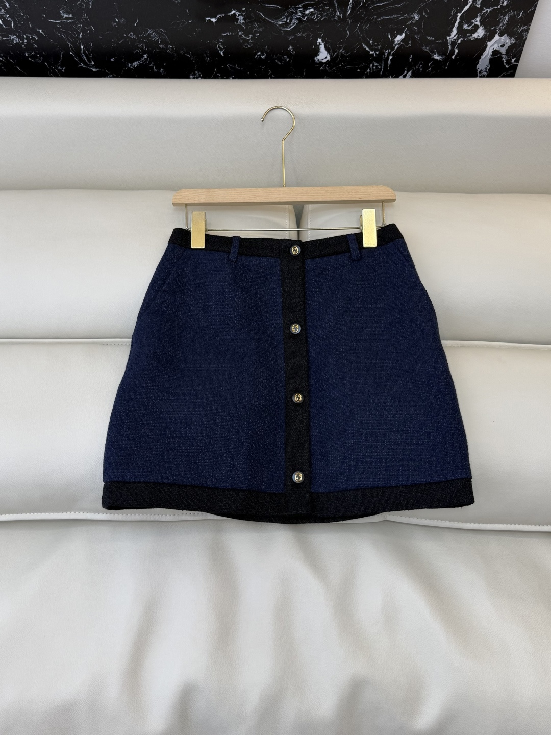 GU020#新款套装‼️Gu 撞色边 长袖外套➕半裙 套装 SML（码号可以拆分）