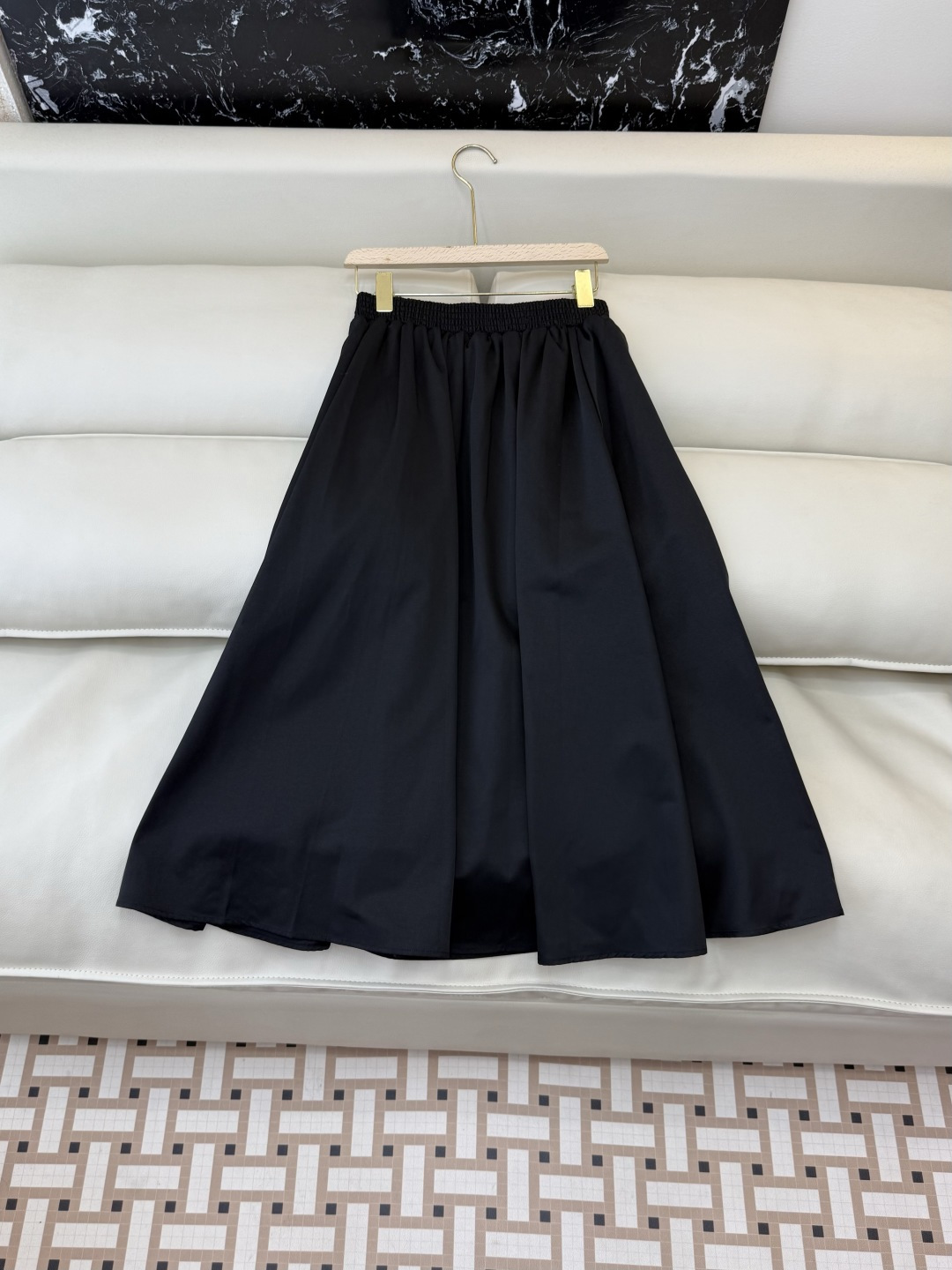 AW015#新款半裙P‼️PR 三角标 长款半裙 黑色 杏色 SML