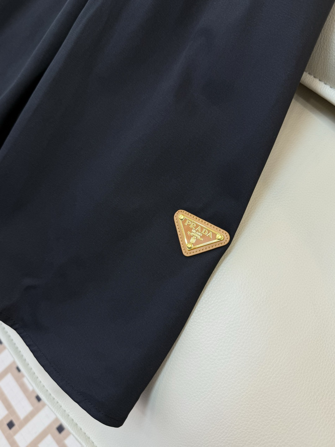 AW015#新款半裙P‼️PR 三角标 长款半裙 黑色 杏色 SML