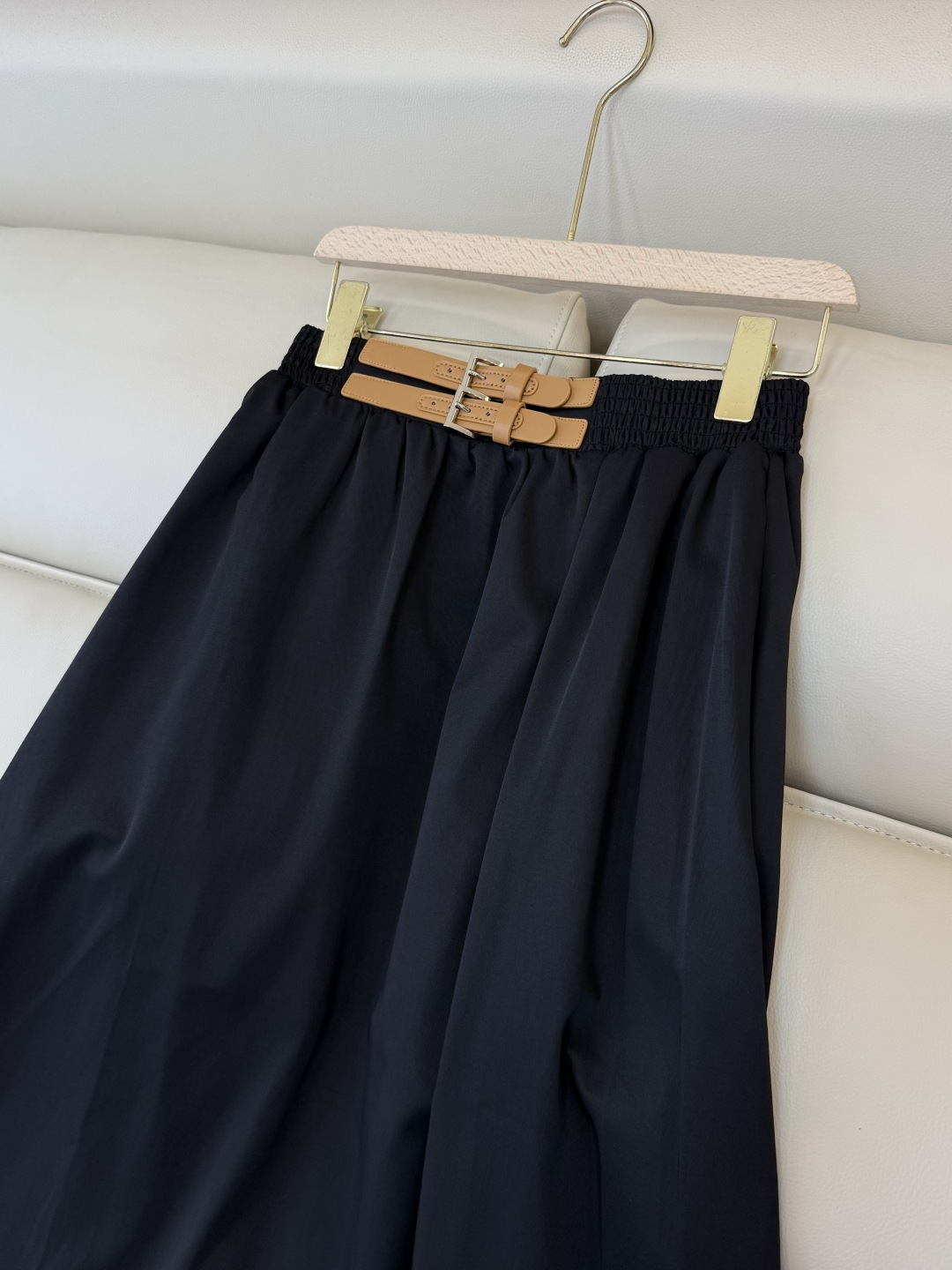 AW015#新款半裙P‼️PR 三角标 长款半裙 黑色 杏色 SML