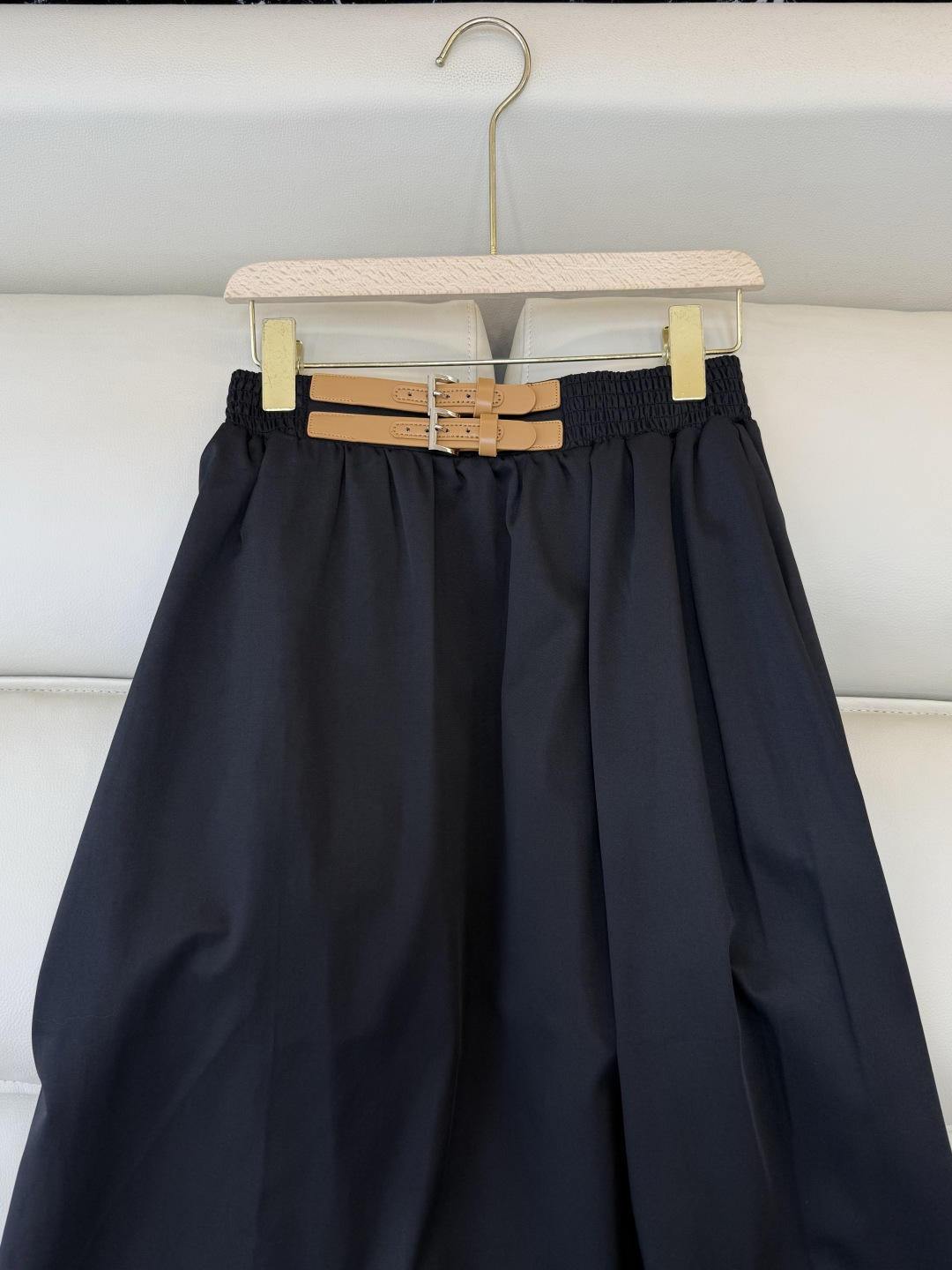 AW015#新款半裙P‼️PR 三角标 长款半裙 黑色 杏色 SML