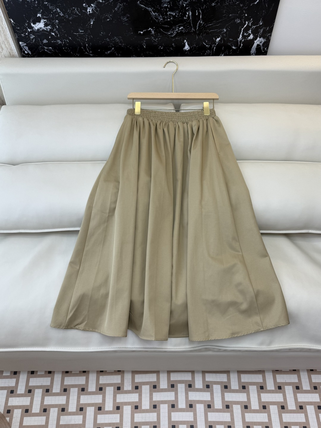 AW015#新款半裙P‼️PR 三角标 长款半裙 黑色 杏色 SML