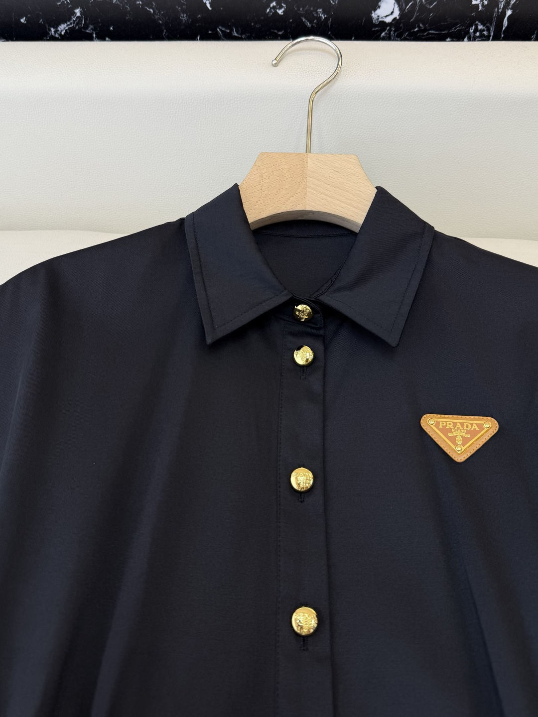 AW016#新款连衣裙P‼️PR 三角标 短袖修身连衣裙 黑色 杏色 SML