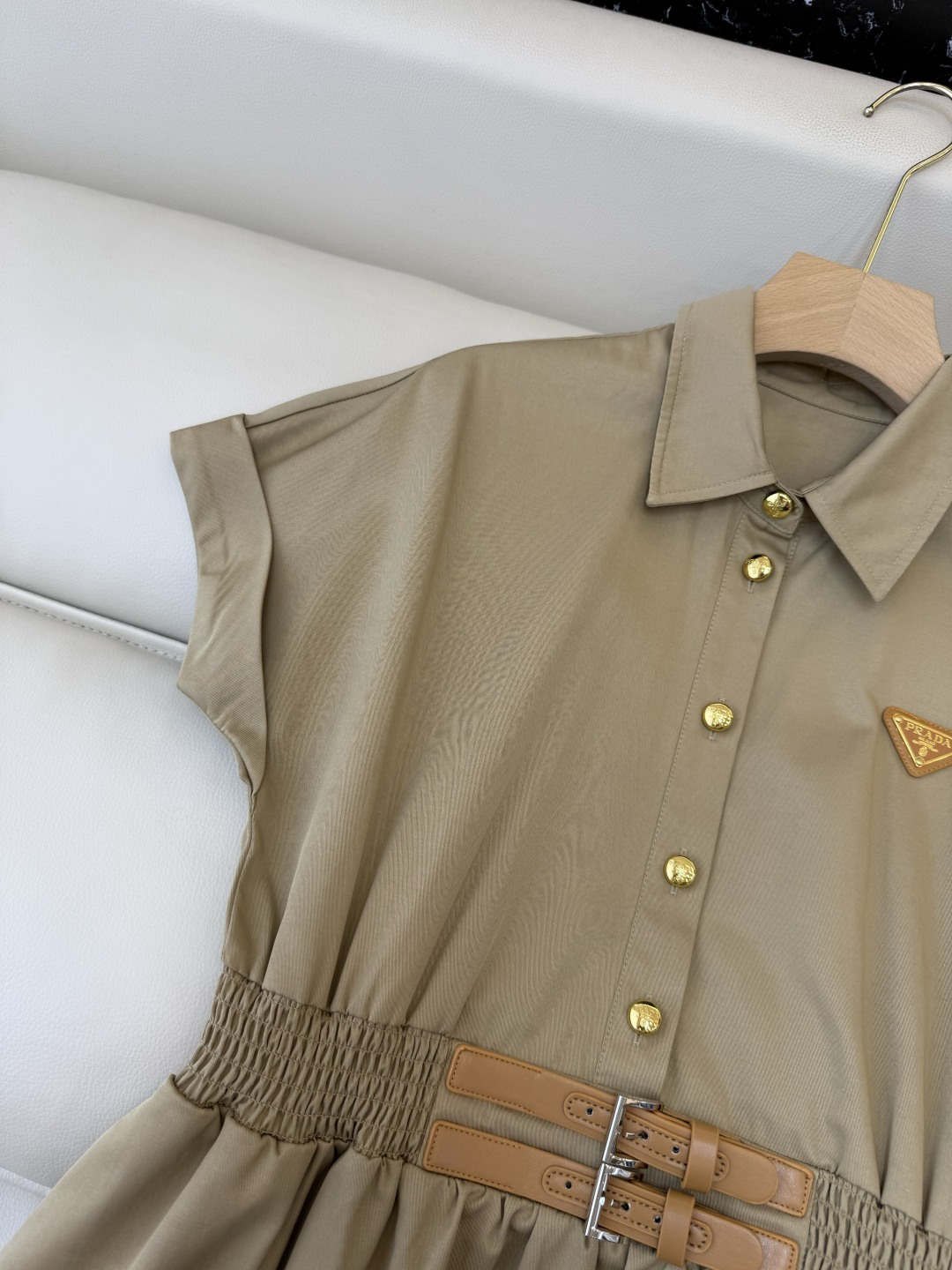 AW016#新款连衣裙P‼️PR 三角标 短袖修身连衣裙 黑色 杏色 SML