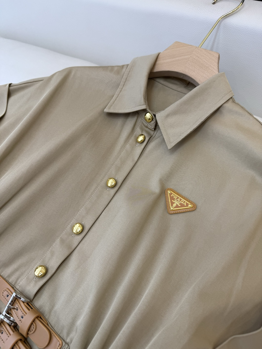 AW016#新款连衣裙P‼️PR 三角标 短袖修身连衣裙 黑色 杏色 SML