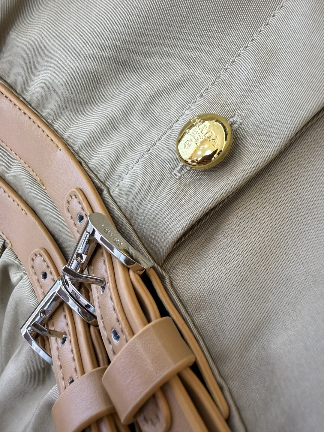 AW016#新款连衣裙P‼️PR 三角标 短袖修身连衣裙 黑色 杏色 SML