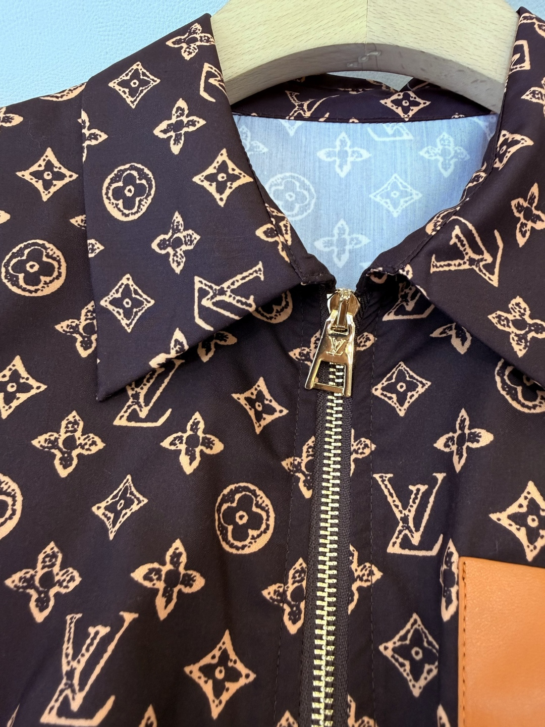 AW024#新款连衣裙P‼️L V 家 短袖修身 老花 logo 配腰带 连衣裙 两色图 SML