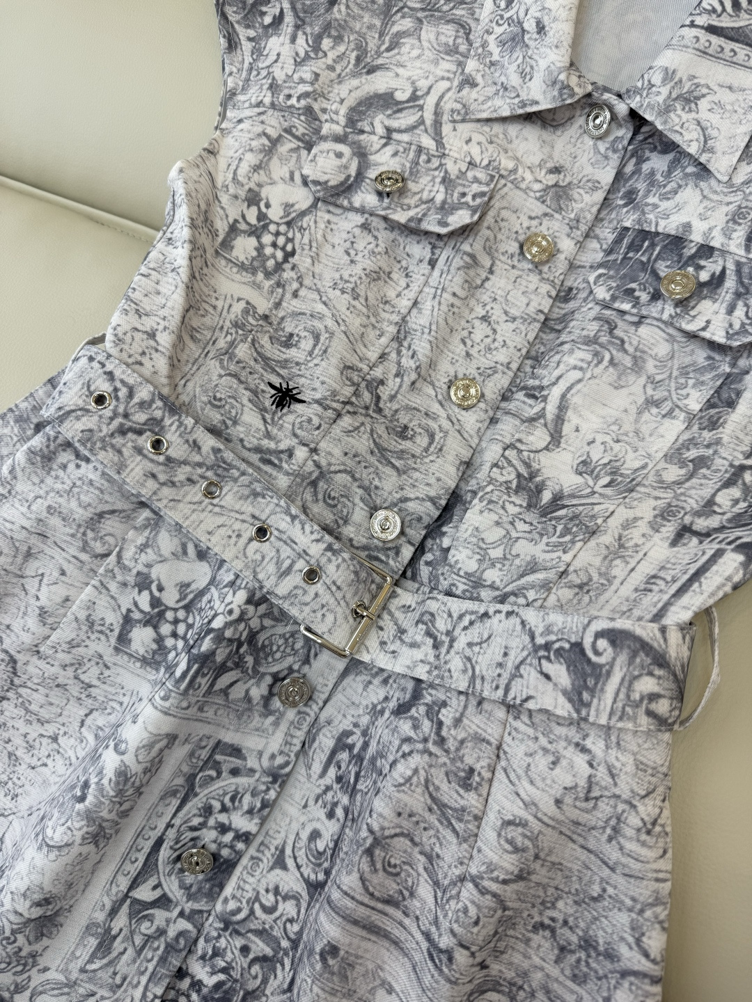 AW019#新款连衣裙P‼️Dio* 短袖修身 印花 连衣裙 两色图 SML