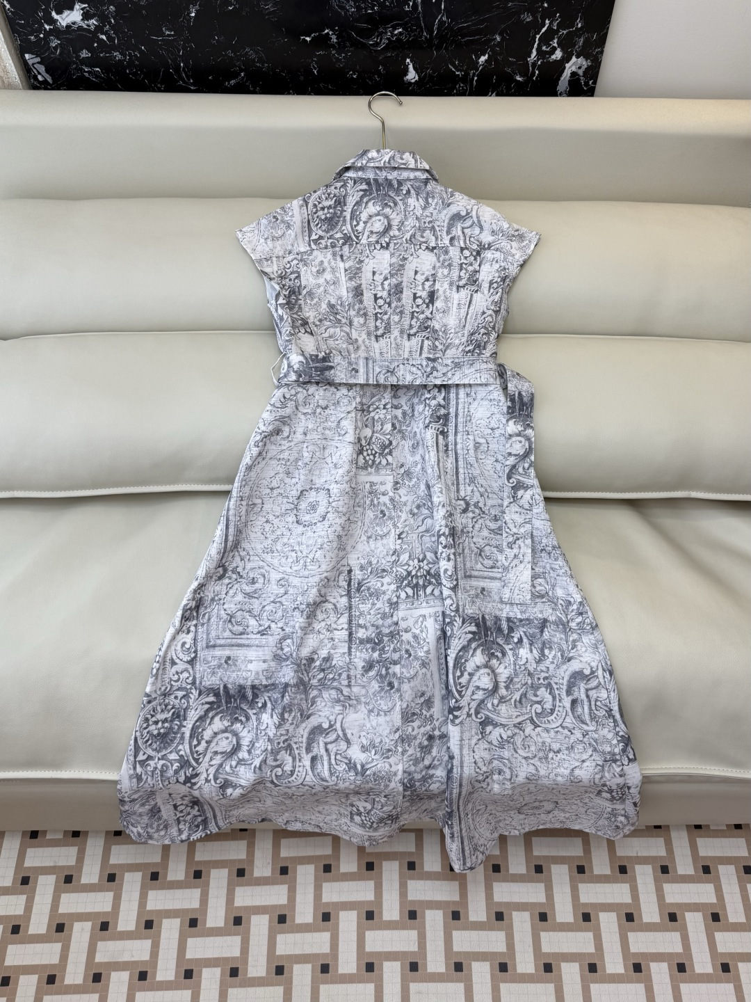 AW019#新款连衣裙P‼️Dio* 短袖修身 印花 连衣裙 两色图 SML