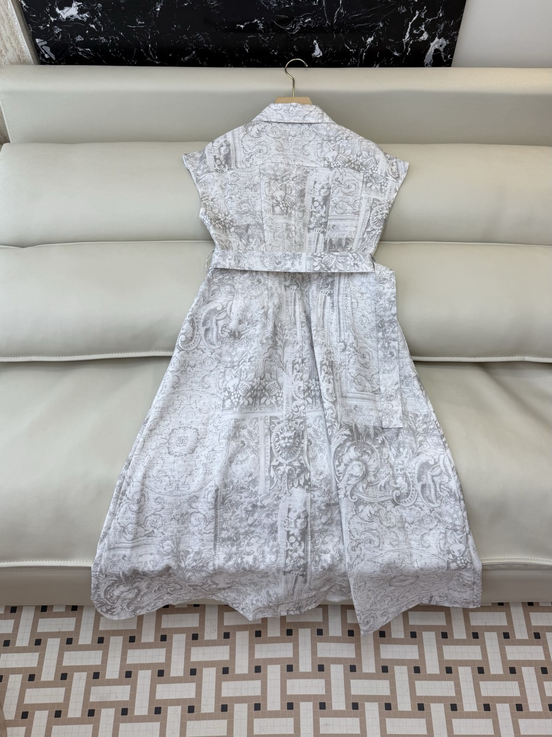 AW019#新款连衣裙P‼️Dio* 短袖修身 印花 连衣裙 两色图 SML