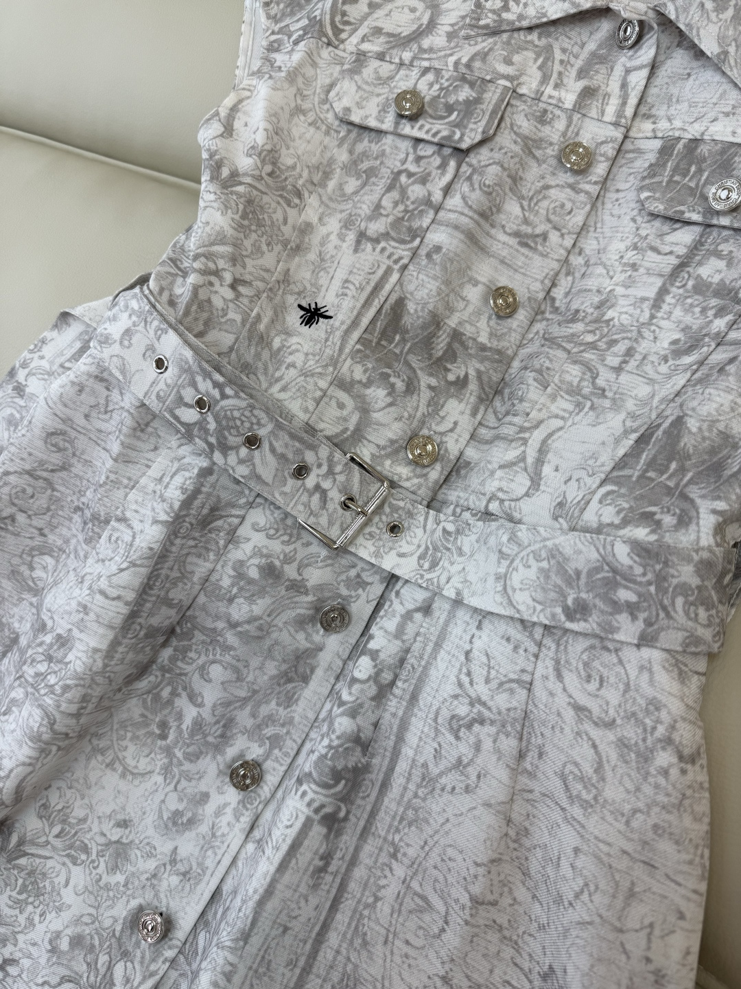 AW019#新款连衣裙P‼️Dio* 短袖修身 印花 连衣裙 两色图 SML