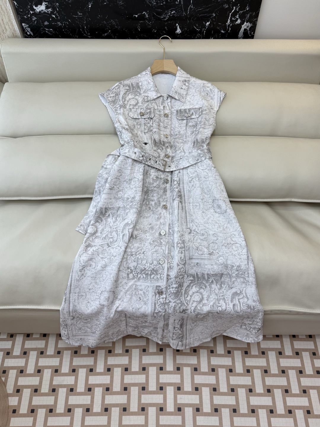 AW019#新款连衣裙P‼️Dio* 短袖修身 印花 连衣裙 两色图 SML