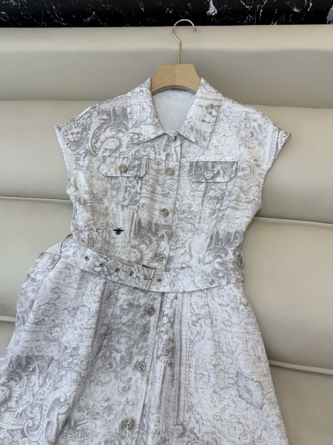 AW019#新款连衣裙P‼️Dio* 短袖修身 印花 连衣裙 两色图 SML