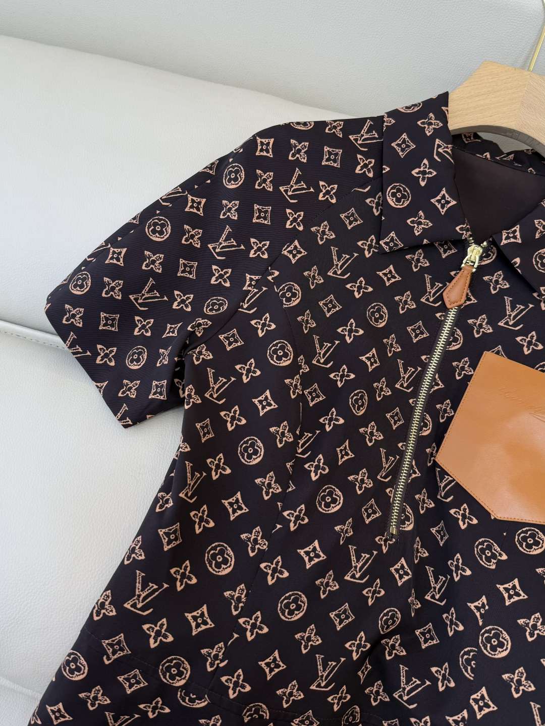 AW023#新款连衣裙P‼️L V 家 短袖修身 老花 logo 连衣裙 两色图 SML