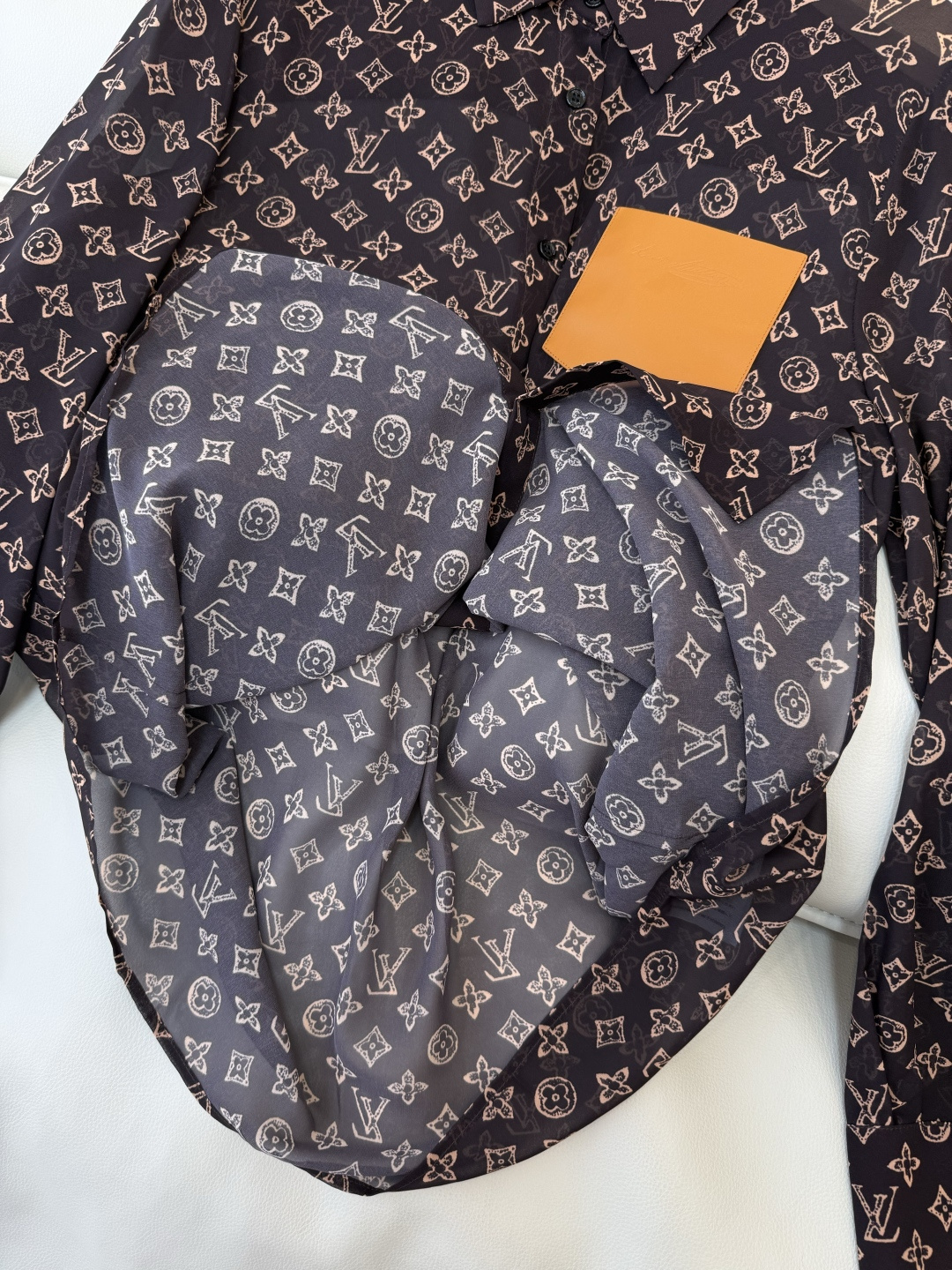 AW025#新款衬衫P‼️L V 家 修身 老花 logo 印花长袖衬衫 两色图 SML