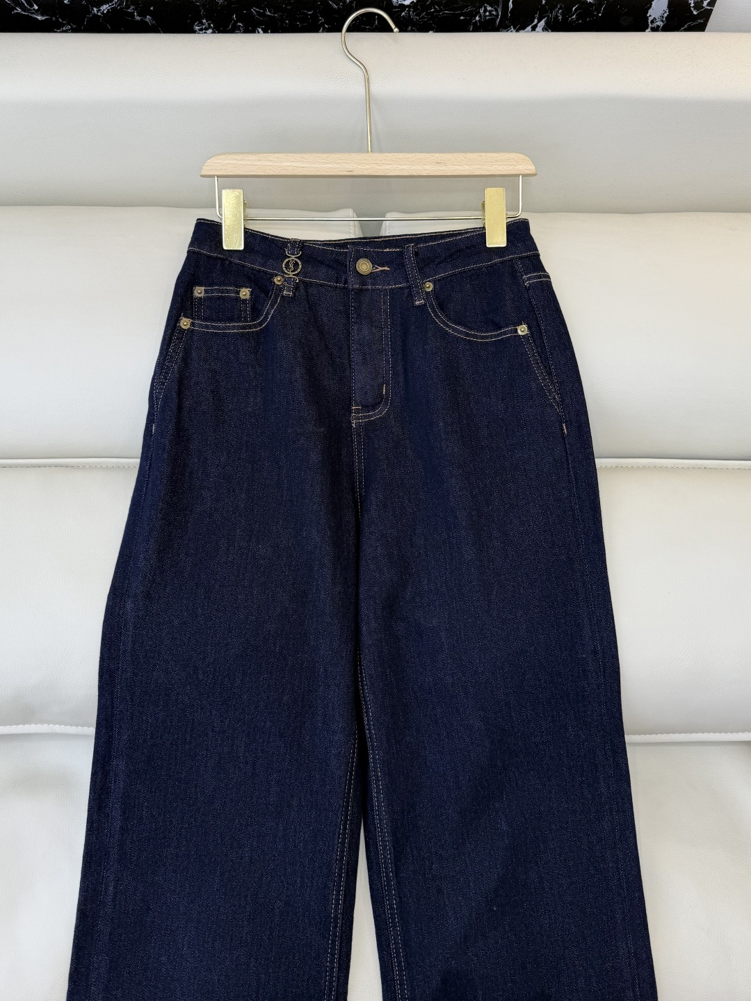 AW027#新款牛仔裤P‼️YSL logo弹力牛仔裤 浅蓝色 深蓝色 26-30