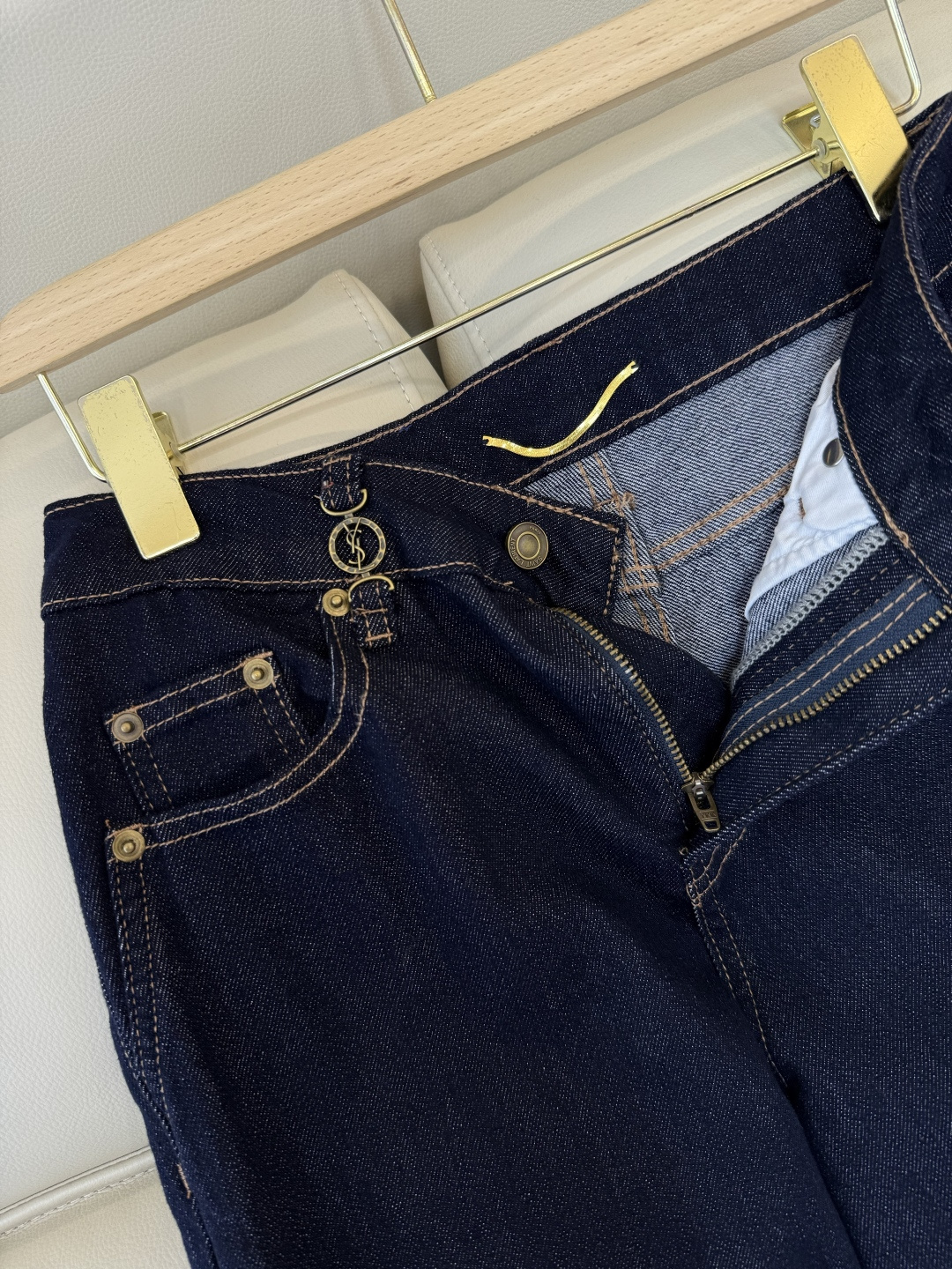 AW027#新款牛仔裤P‼️YSL logo弹力牛仔裤 浅蓝色 深蓝色 26-30