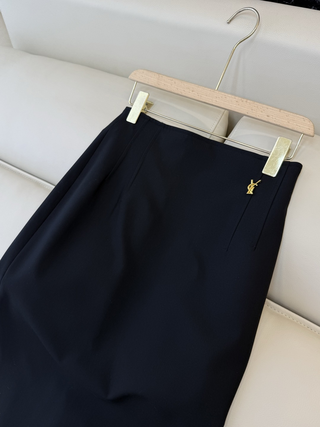 CY0102#新款半裙🌾YSL 开叉设计显瘦长半裙 白色黑色 灰色 SML