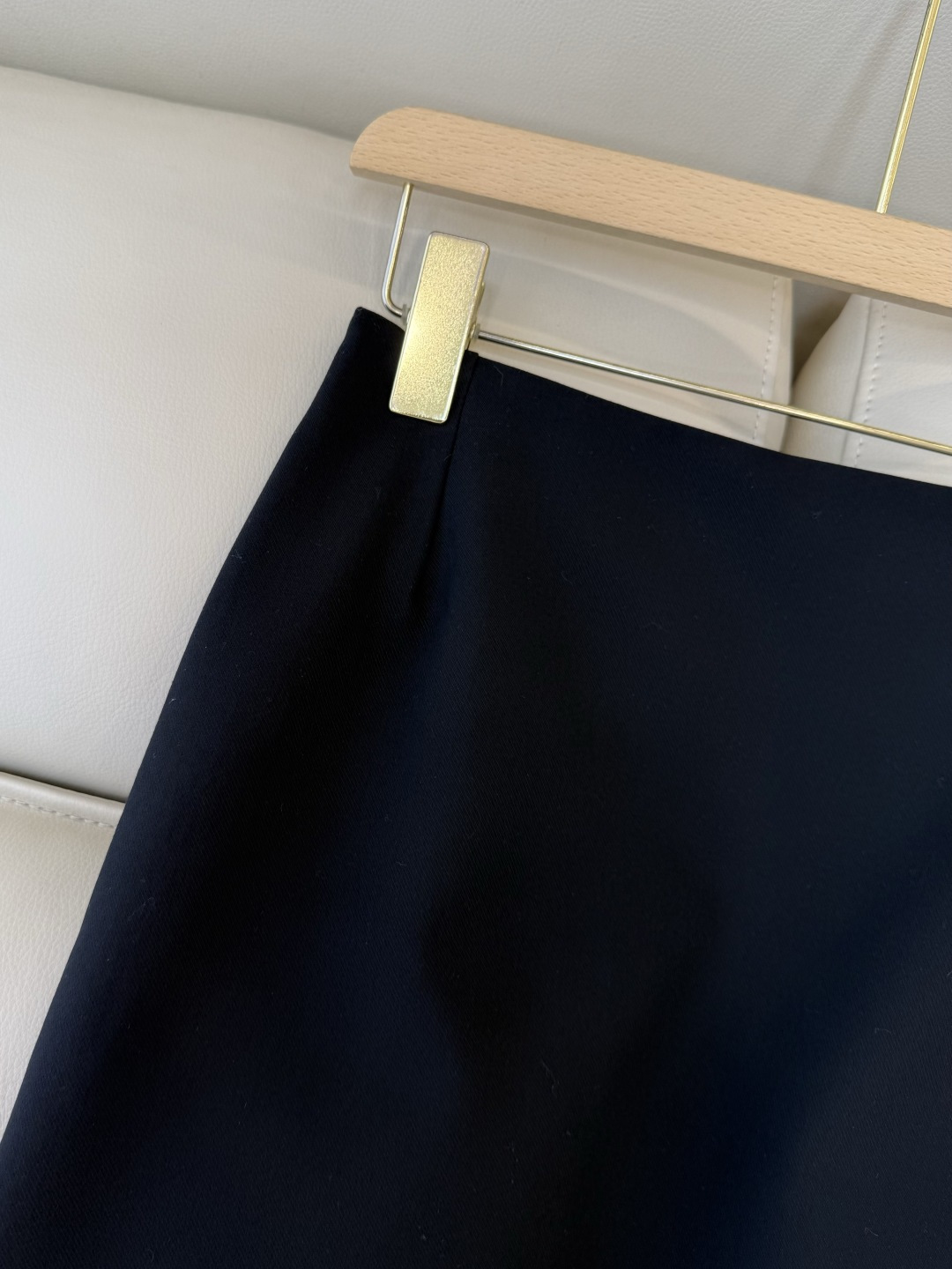 CY0103#新款半裙🌾PR 三角标 开叉设计显瘦 半裙 黑色 灰色 SML