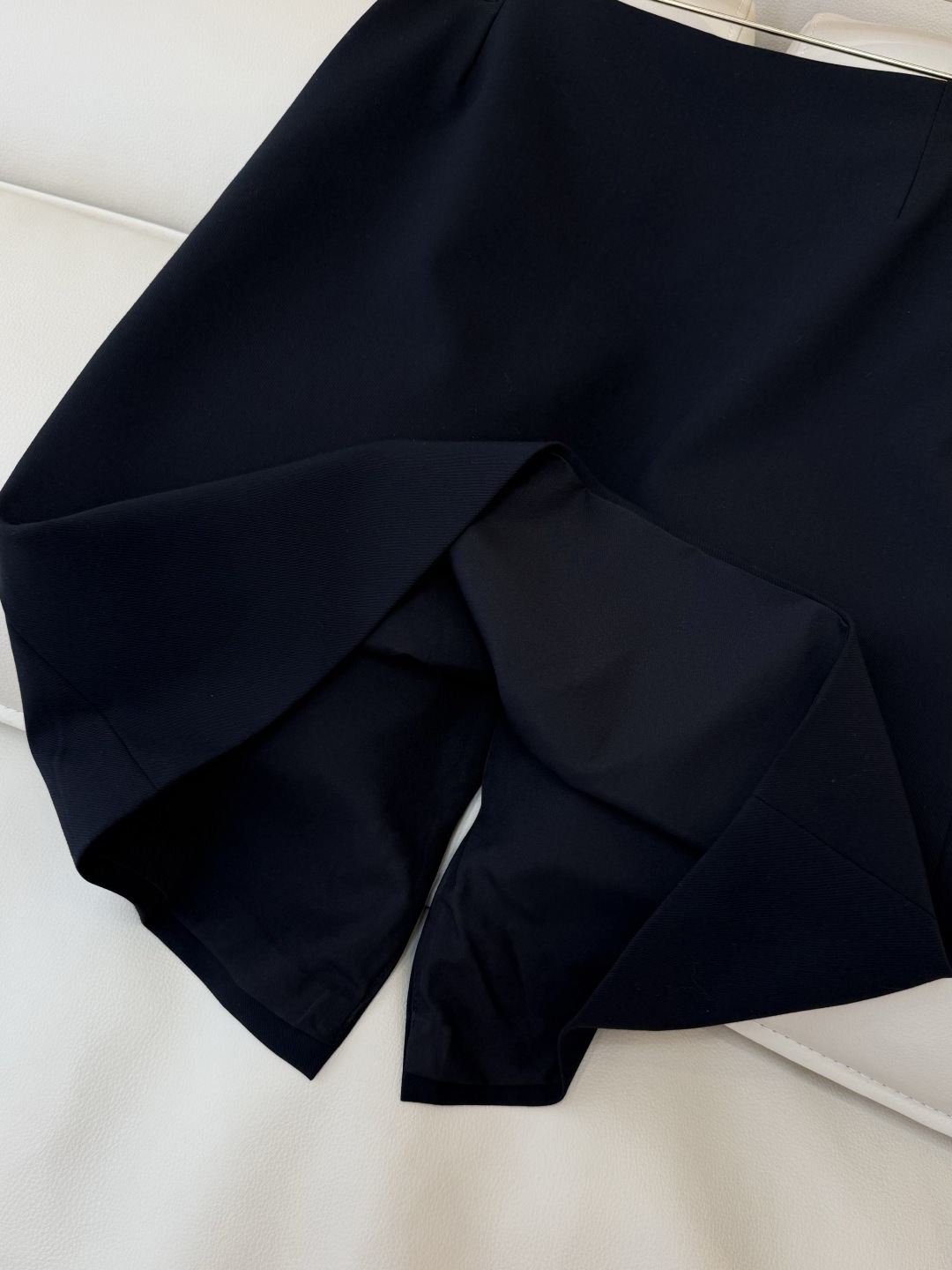 CY0103#新款半裙🌾PR 三角标 开叉设计显瘦 半裙 黑色 灰色 SML