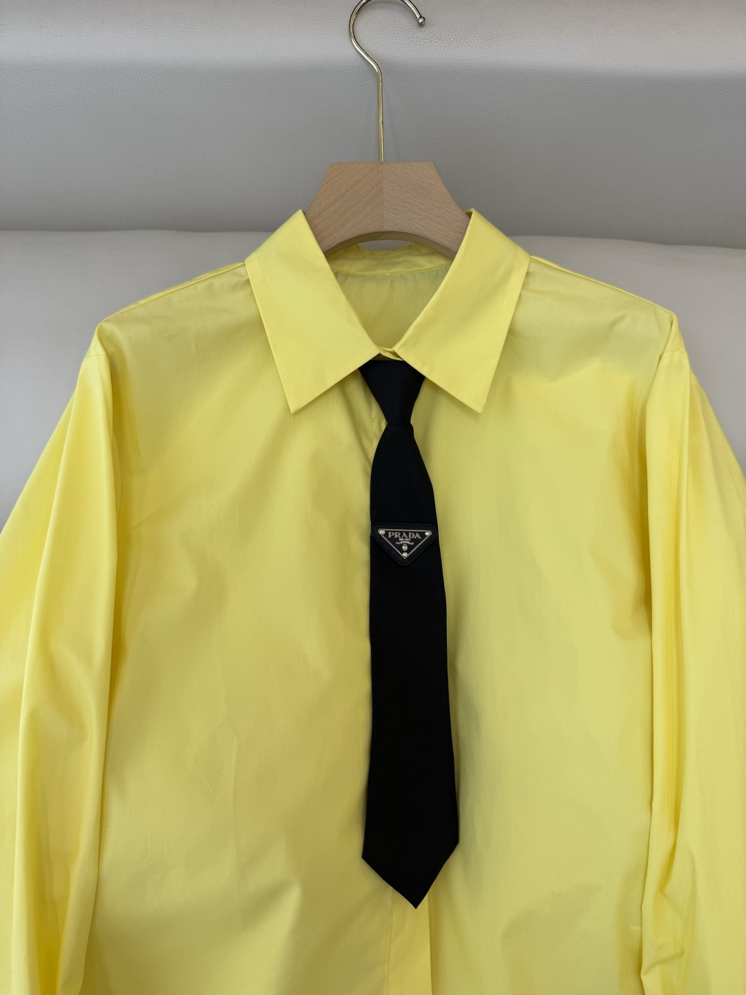 CY0109#新款衬衫🌾PR 三角标 翻领修身长袖 衬衫 白色 粉色 黄色 SM L